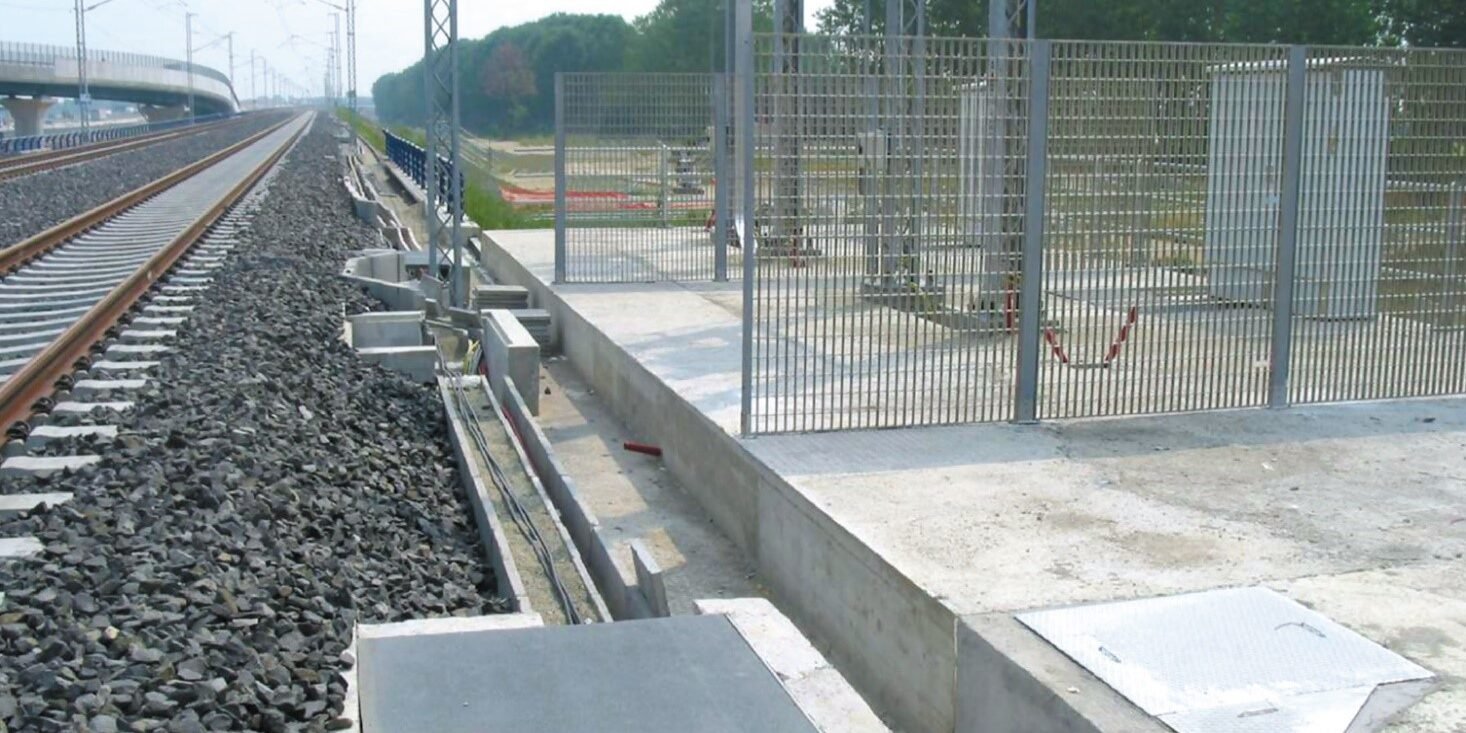 Kerítésrendszerek GFK elemekből a MEISER Ferroste Kft. kínálatában